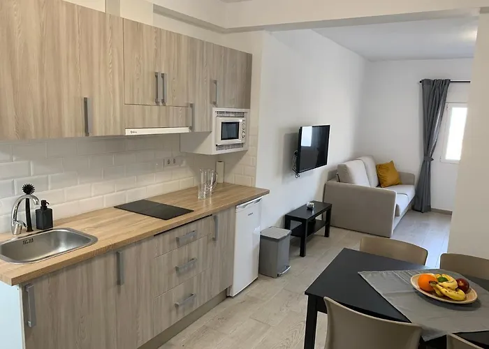 Rosaura Apartahotel 3*